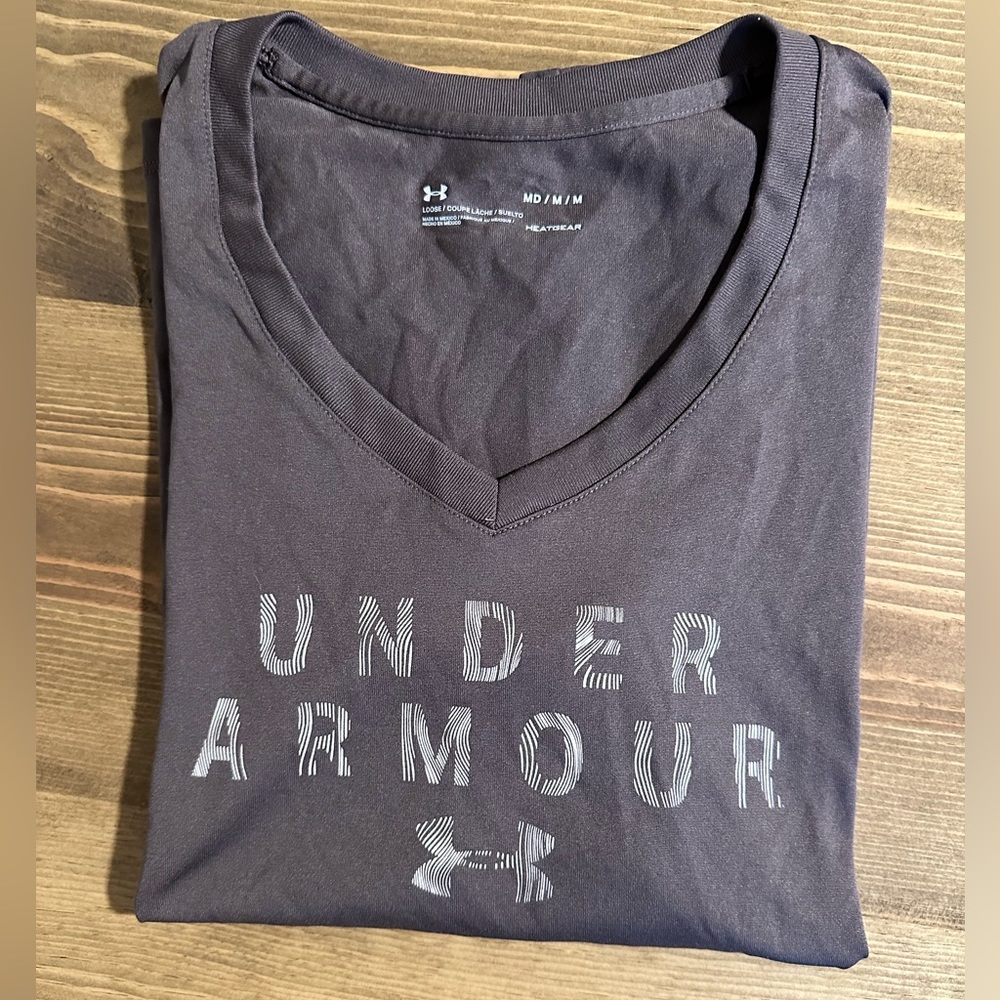 Under Armour v neck tee shirt